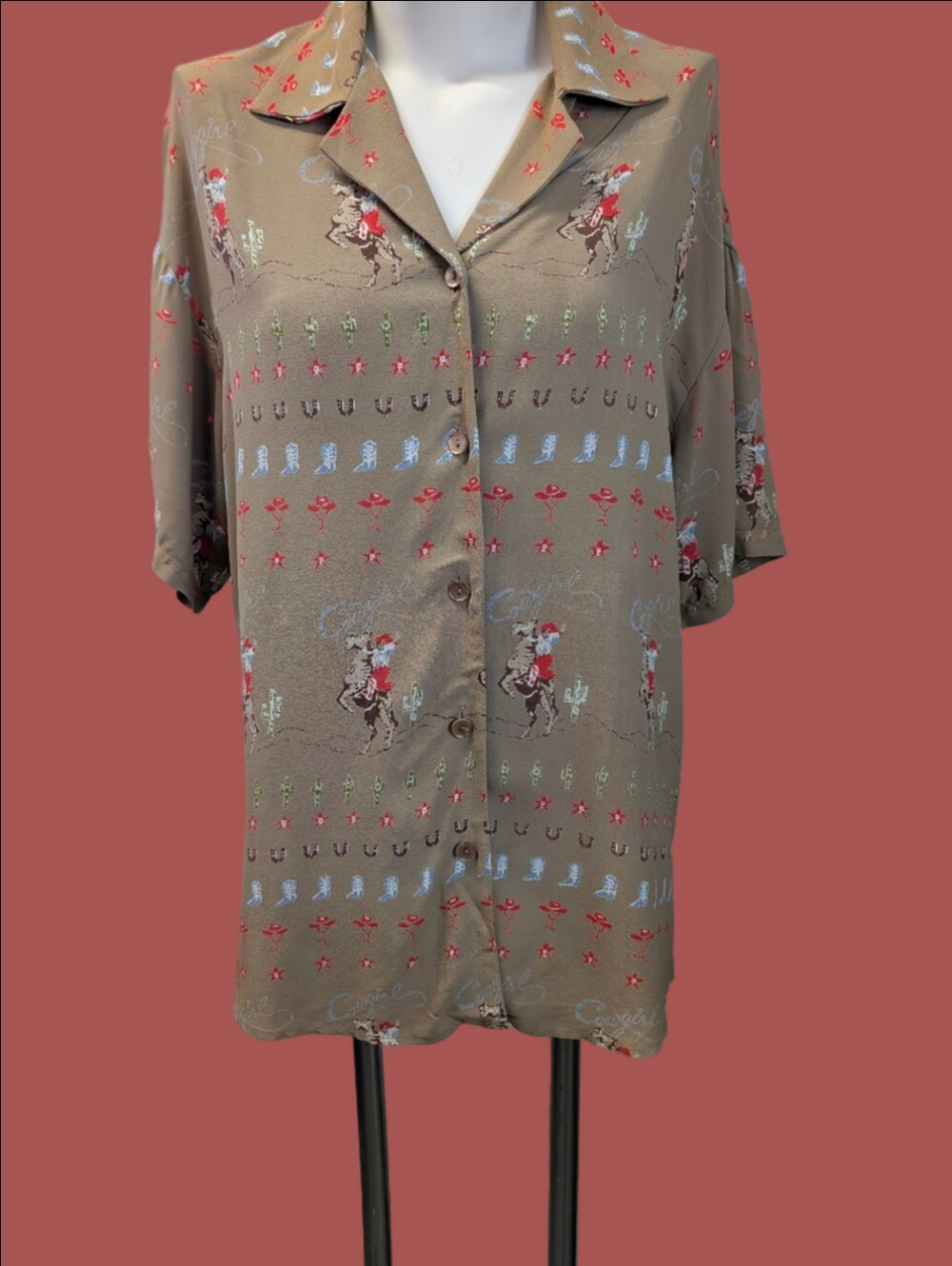 Vingate Western Short-Sleeve Button-Up Shirt in Taupe with Western Print 1980s